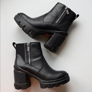 Sorrel Caribou X Heel Chelsea - Black - Size 8